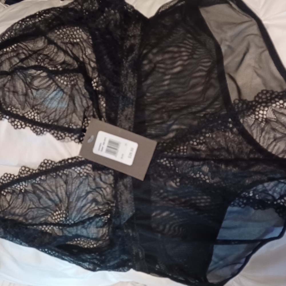 Frederick's of Hollywood Black Shapewear Lace Bra